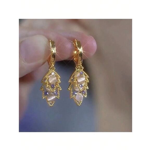 Gold Crystal Leaf Drop Earrings Simlted Topaz Pendant Dangle Gemstone Charm New - Picture 5 of 7